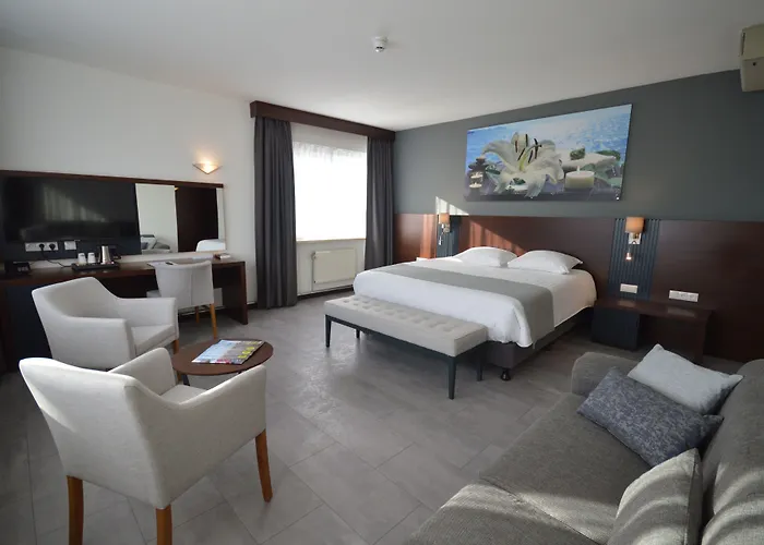 Atlas Hotel Holiday