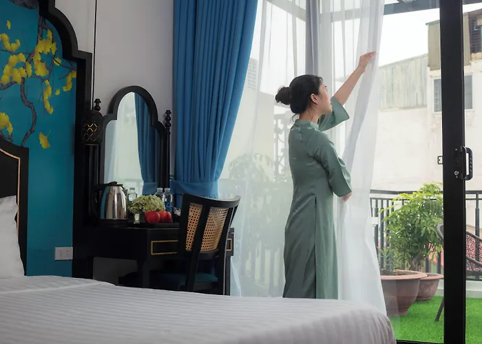 Queen Light Hotel - Ha Noi Old Quater
