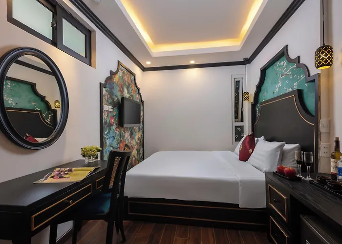 Queen Light Hotel - Ha Noi Old Quater