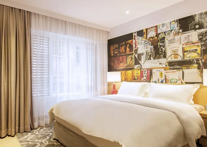 Caravel Hotel