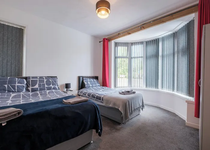 Oyo The Pickering Park Hotel