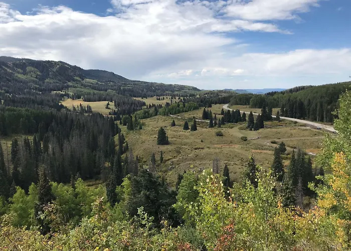 Elkhorn Lodge