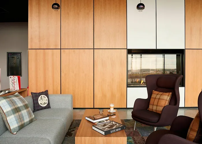 Moxy Aberdeen Airport