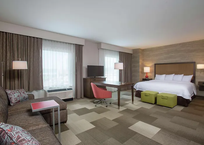 Hampton Inn & Suites Oahu Kapolei - Free Parking - No Resort Fee