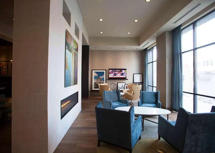 Hampton Inn & Suites St. Paul Downtown