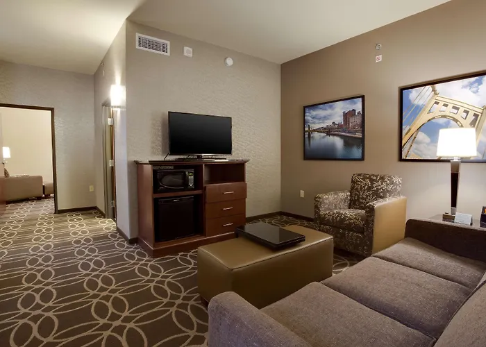 Pittsburgh City Center Hotels