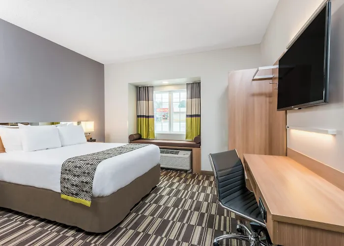 Microtel Inn & Suites By Wyndham New Martinsville