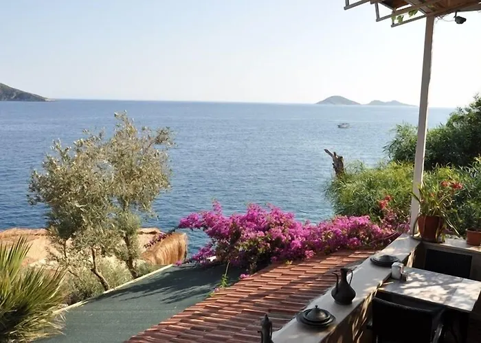 Caretta Hotel
