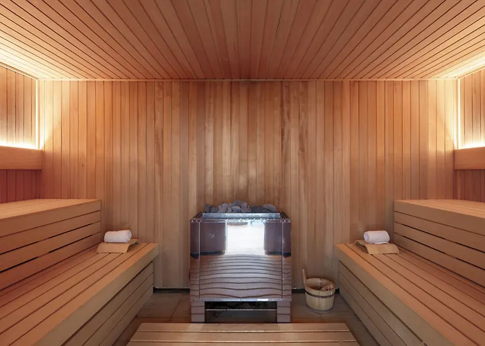 Hotel Beach Palace By Cw Hotel Collection