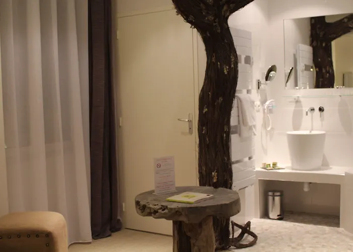 Logis Hotels Restaurant Les 3 Rois