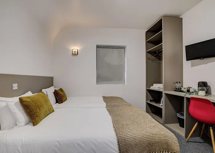 Belvilla Ilford Station Hotel, 4 Min From Elizabeth Line