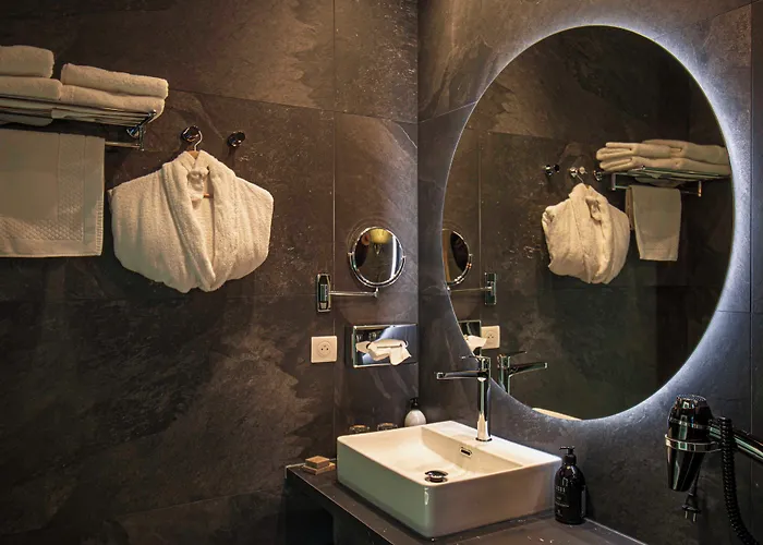 Hotel Henri IV