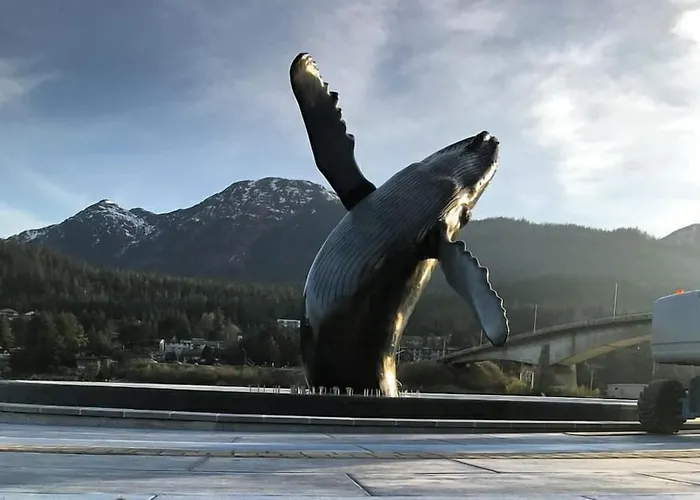 Alaskan Hotel And Bar