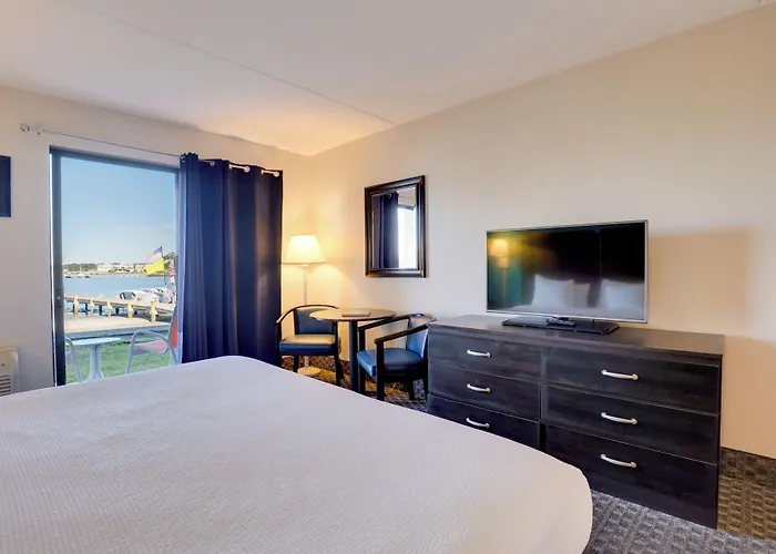 The Bay Resort
