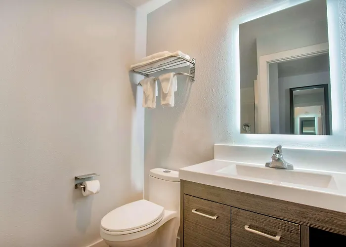 Studio 6 Suites - Albany, Or