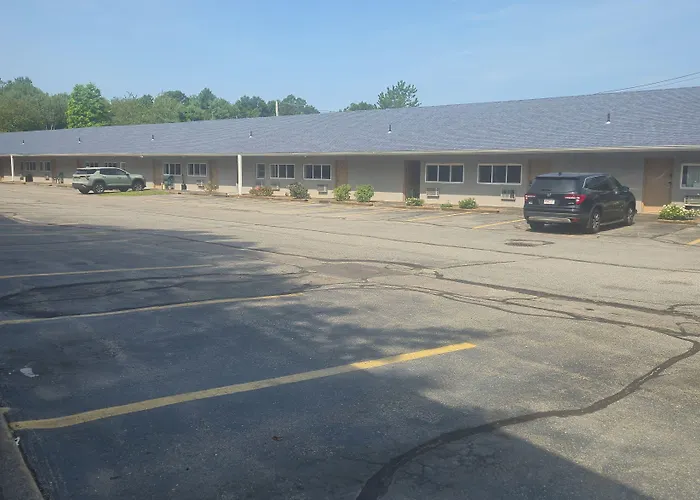 Nashoba Valley Inn & Suites