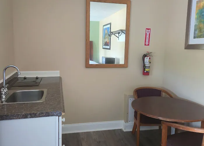 Nashoba Valley Inn & Suites
