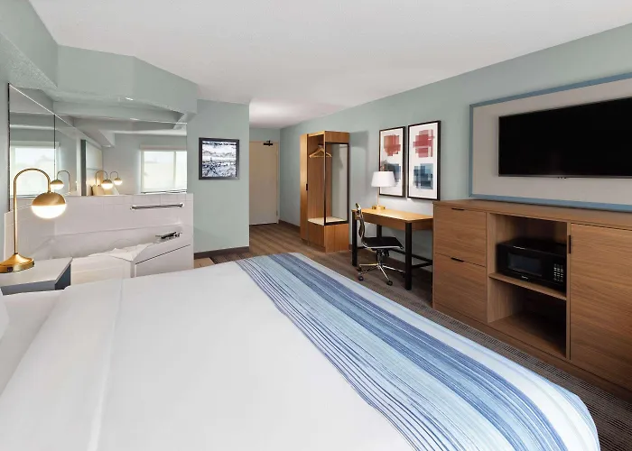 Mora Motels