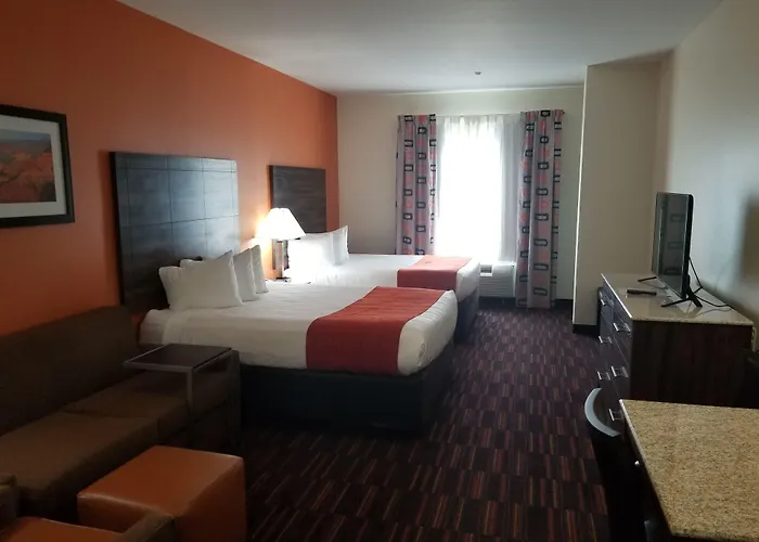 Home Away Kitchen Suites Enid