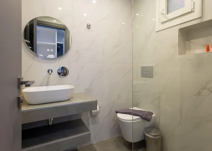 Wilde Rose Hotel