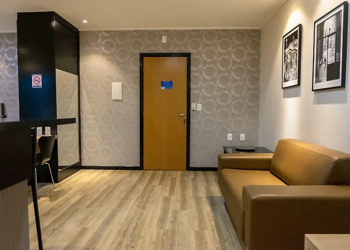 Arrey Executive Hotel