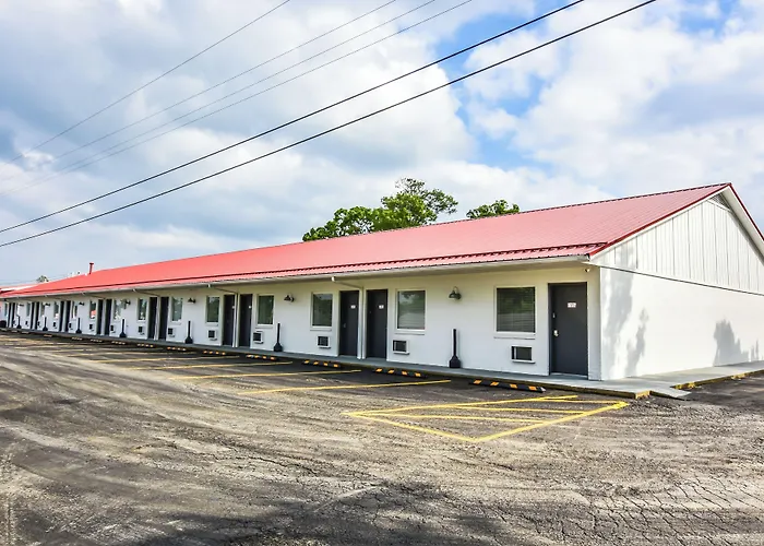 The Lake House Inn