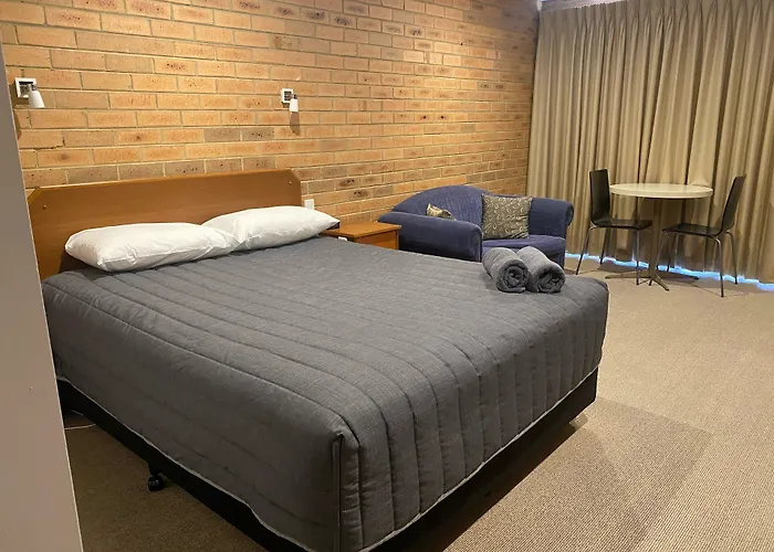 Quays Motel San Remo