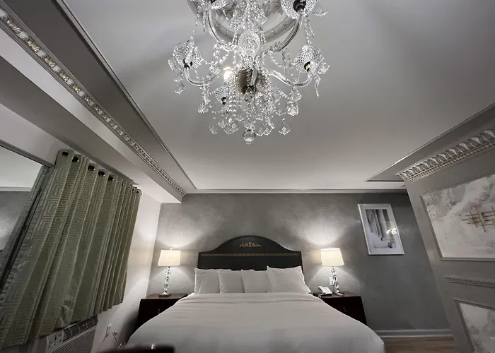 Chateau Suites