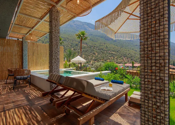 Morina Deluxe Hotel