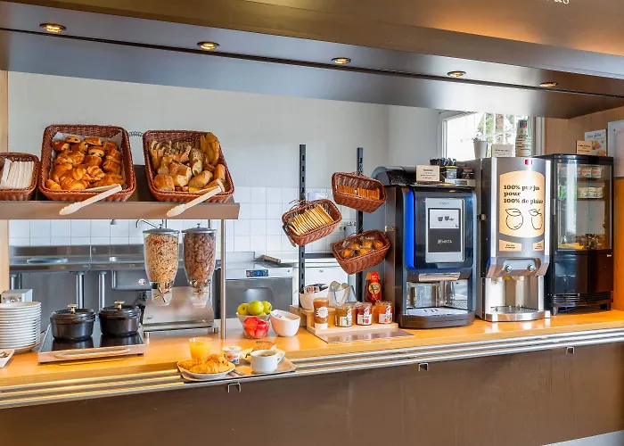 B&B Hotel Lyon Grand Stade Meyzieu