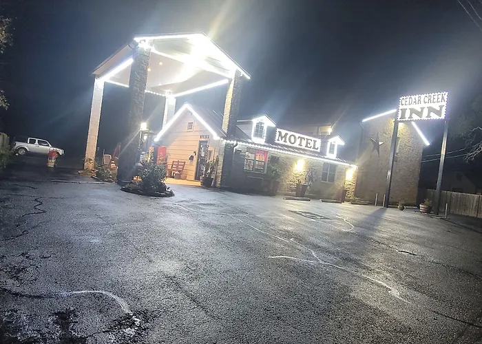 Cedar Creek Inn