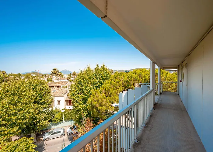 B&B Hotel Hyeres