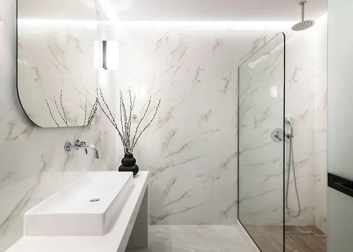 Elegance Luxury Executive Suites - Adults Only