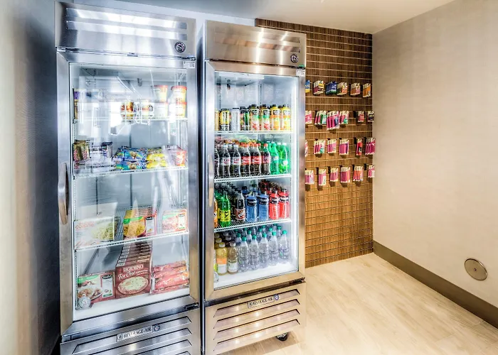 Holiday Inn Express & Suites Cleveland/Westlake By Ihg