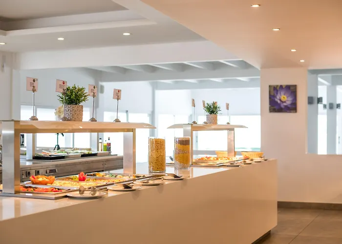 Lindos White Hotel & Suites