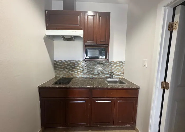 Westwood Inn Extended Stay Gonzales Tx
