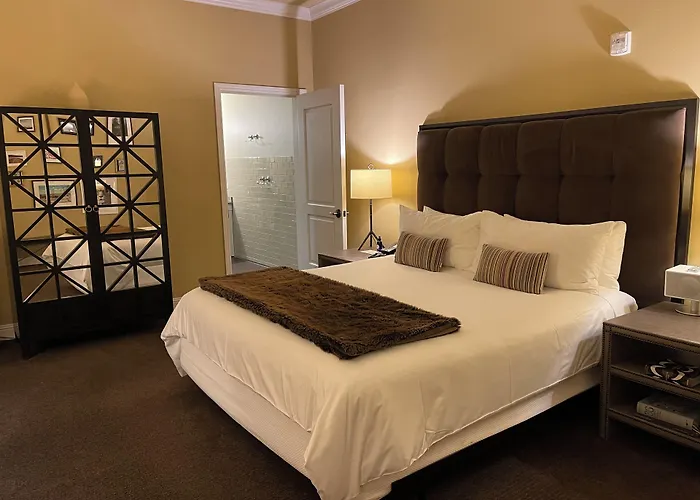 Wydown Hotel