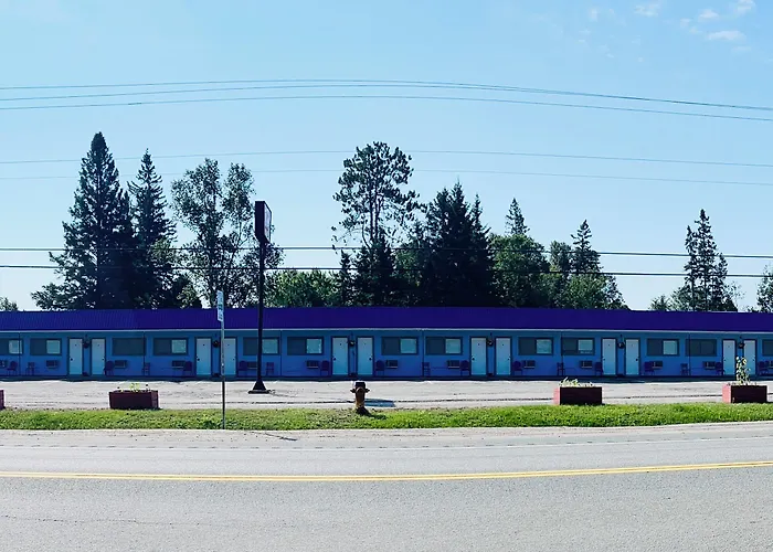 Village Inn & Suites - Sudbury