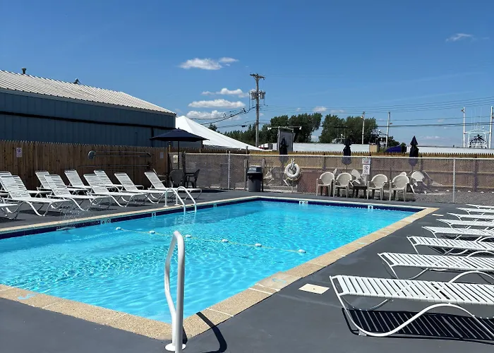 Floral Park Motels