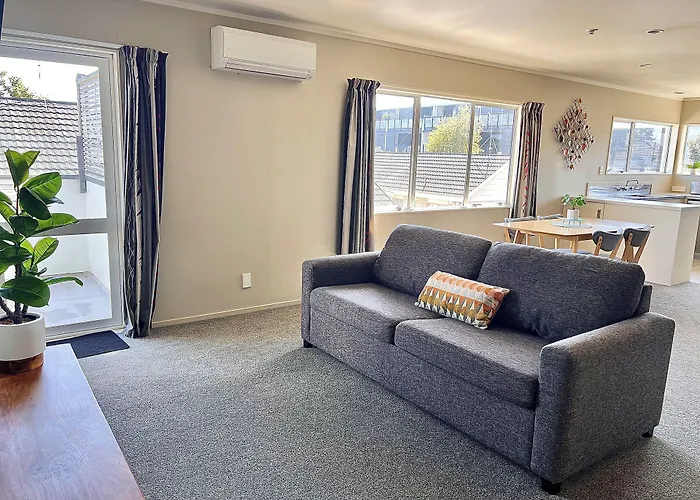 Mount Maunganui Hostels