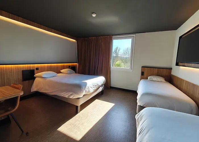 B&B Hotel Clermont-Ferrand Nord Riom