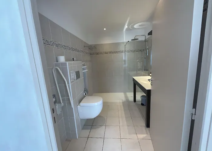 Logis Hotel Synaya