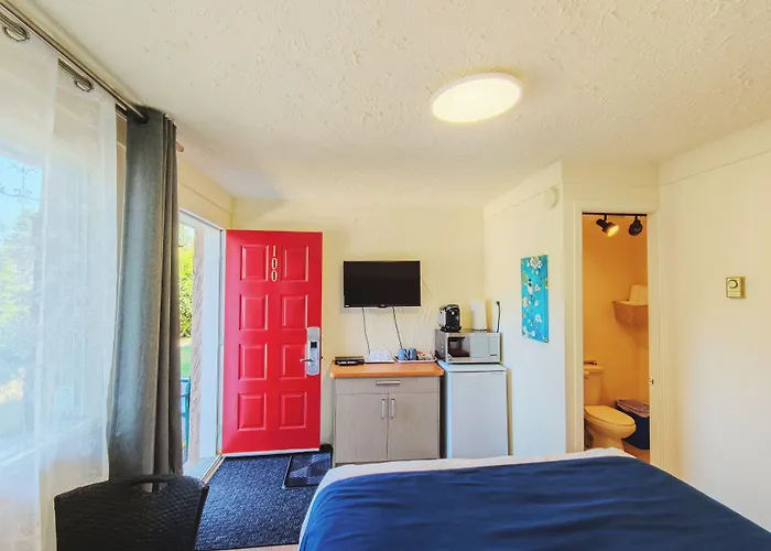 Motel Des Pentes Et Suites