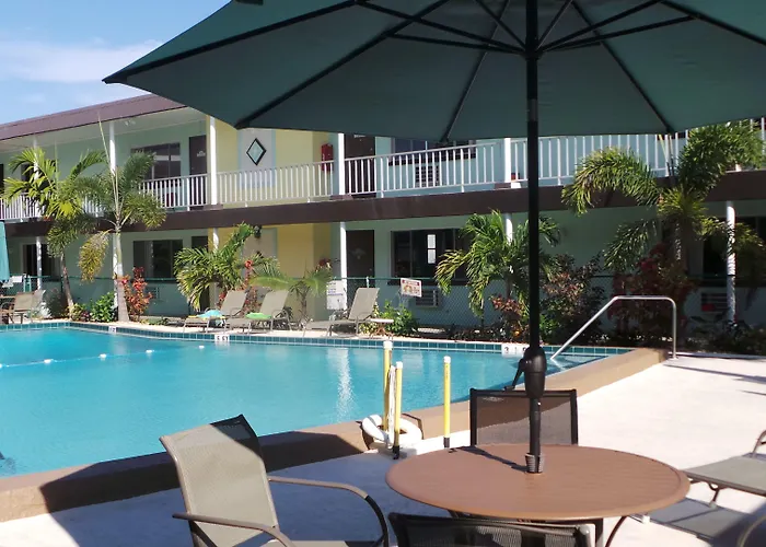Island House Resort Hotel