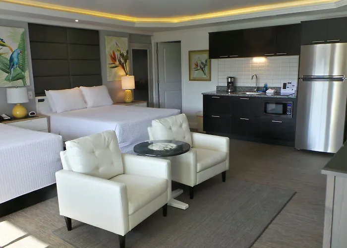 Island House Resort Hotel