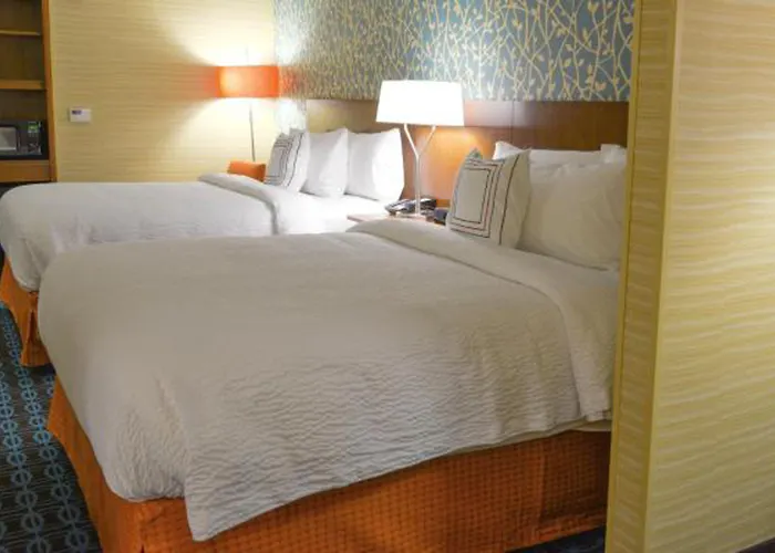 Fairfield Inn And Suites Canton South