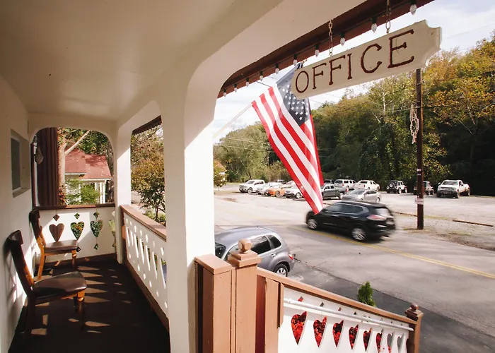 Cashiers Motels