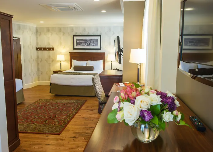 Hume Hotel & Spa