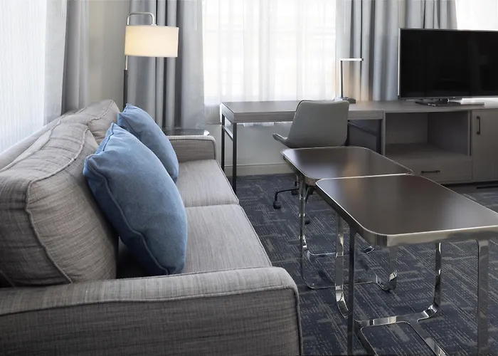 Portsmouth City Center Hotels