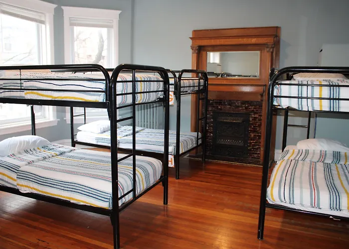 Wrigley Hostel - Chicago